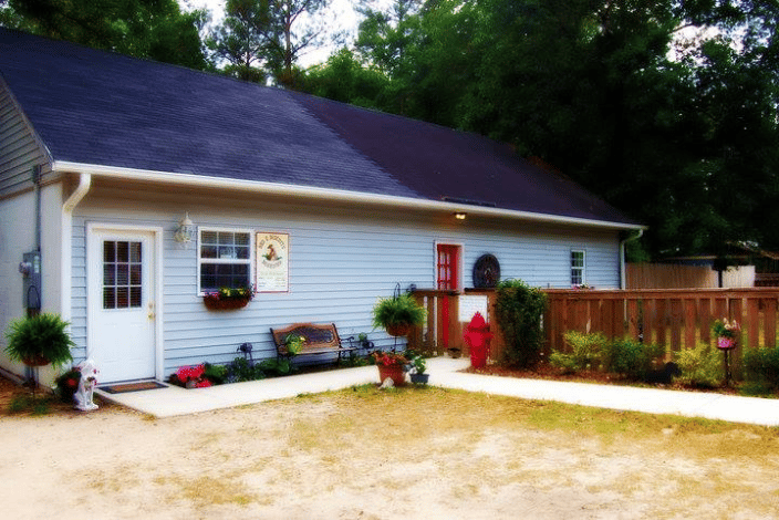 Stedman NC Bed and Biscuits Dog Boarding