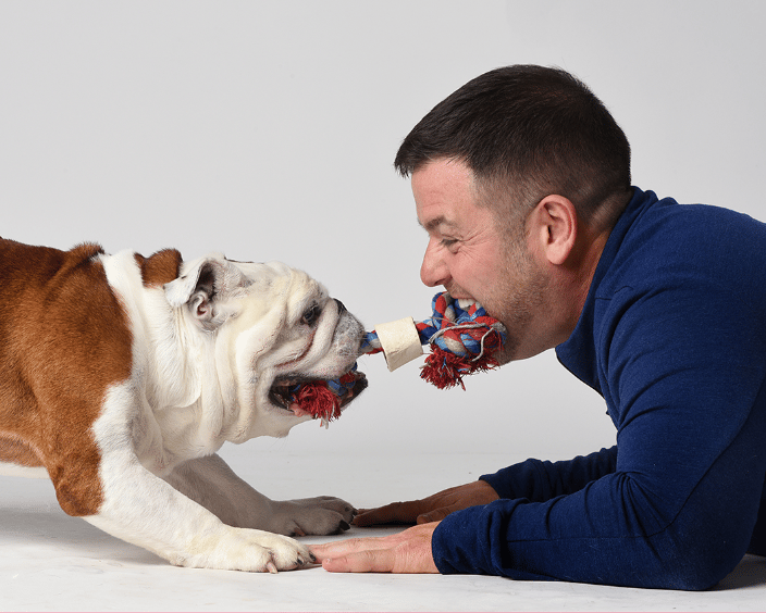 You and your dog share a special bond. Trust us to capture it! 