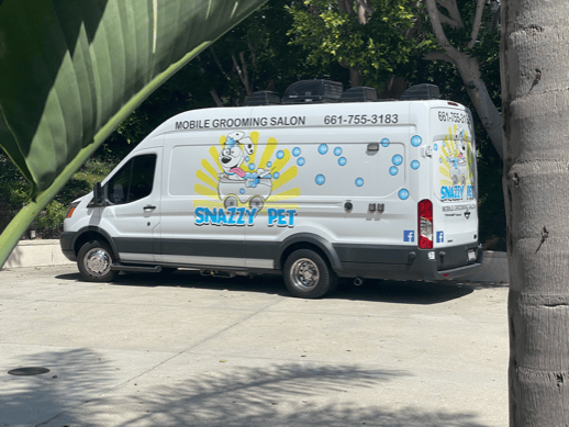 Los Angeles CA Snazzy Pet Mobile Grooming Services