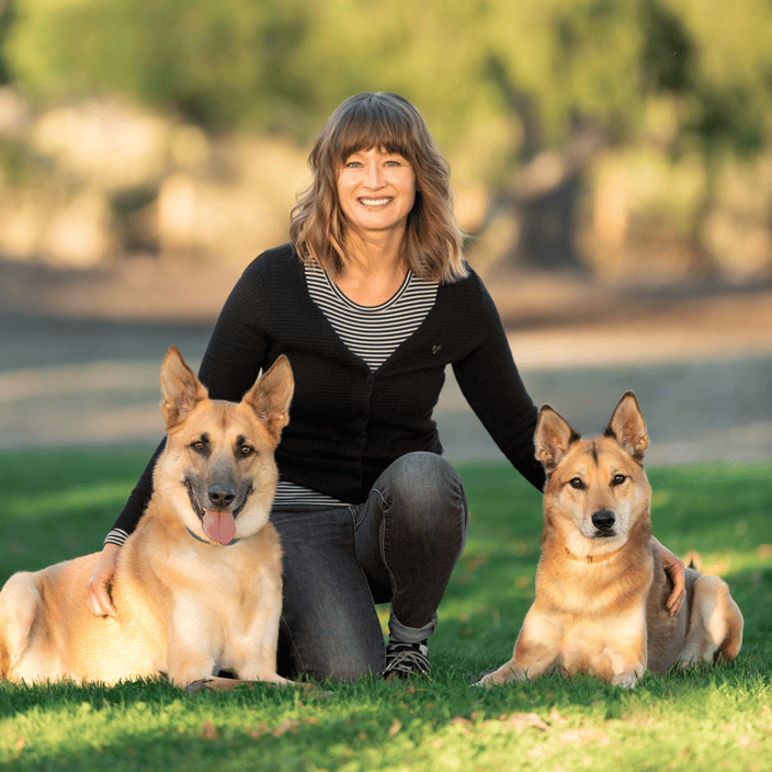 Swetlana Falke, CPDT-KA and her dogs Pollux & Fern