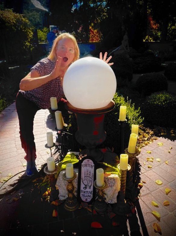 Silly Alison Stanton goofing around with a crystal ball
