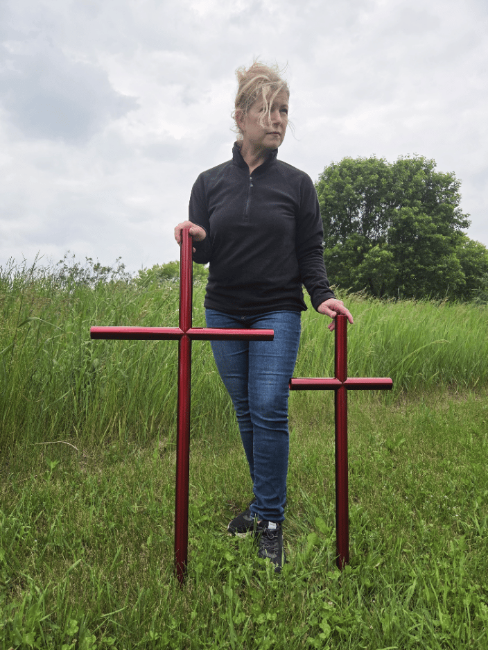 Comparison size of Large and Small Everlasting Cross