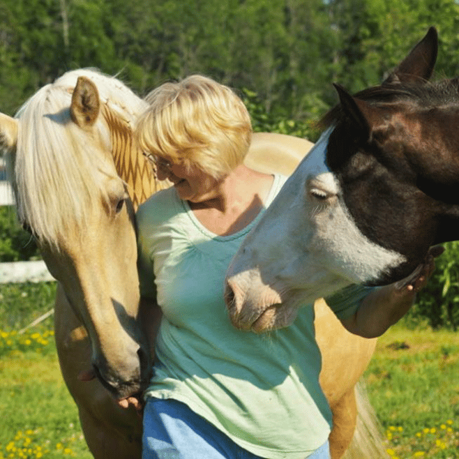 Lynn with her horses Izzy and Boo